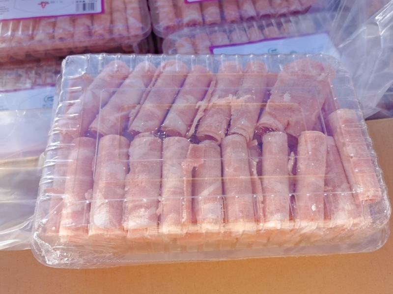 肥牛卷，家庭超市均可用，货源充足稳定，口感鲜嫩多汁，火锅