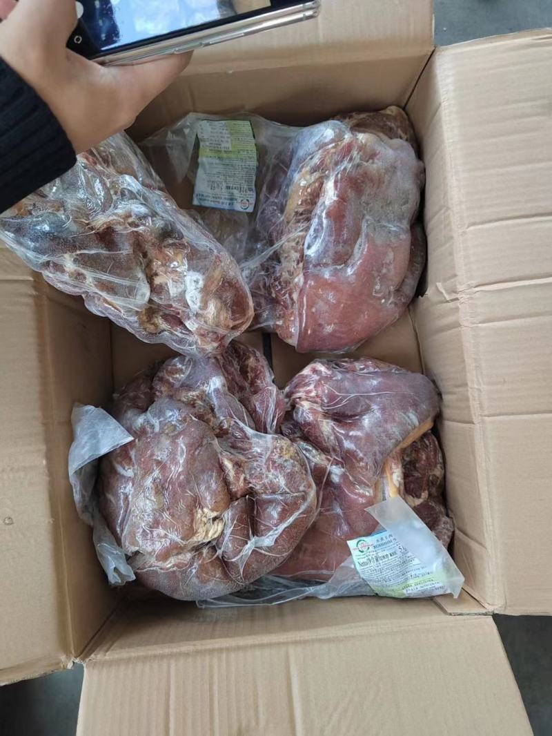 带皮熟羊肉现货，货源稳定充足，精修纯干货！！！！！！！！