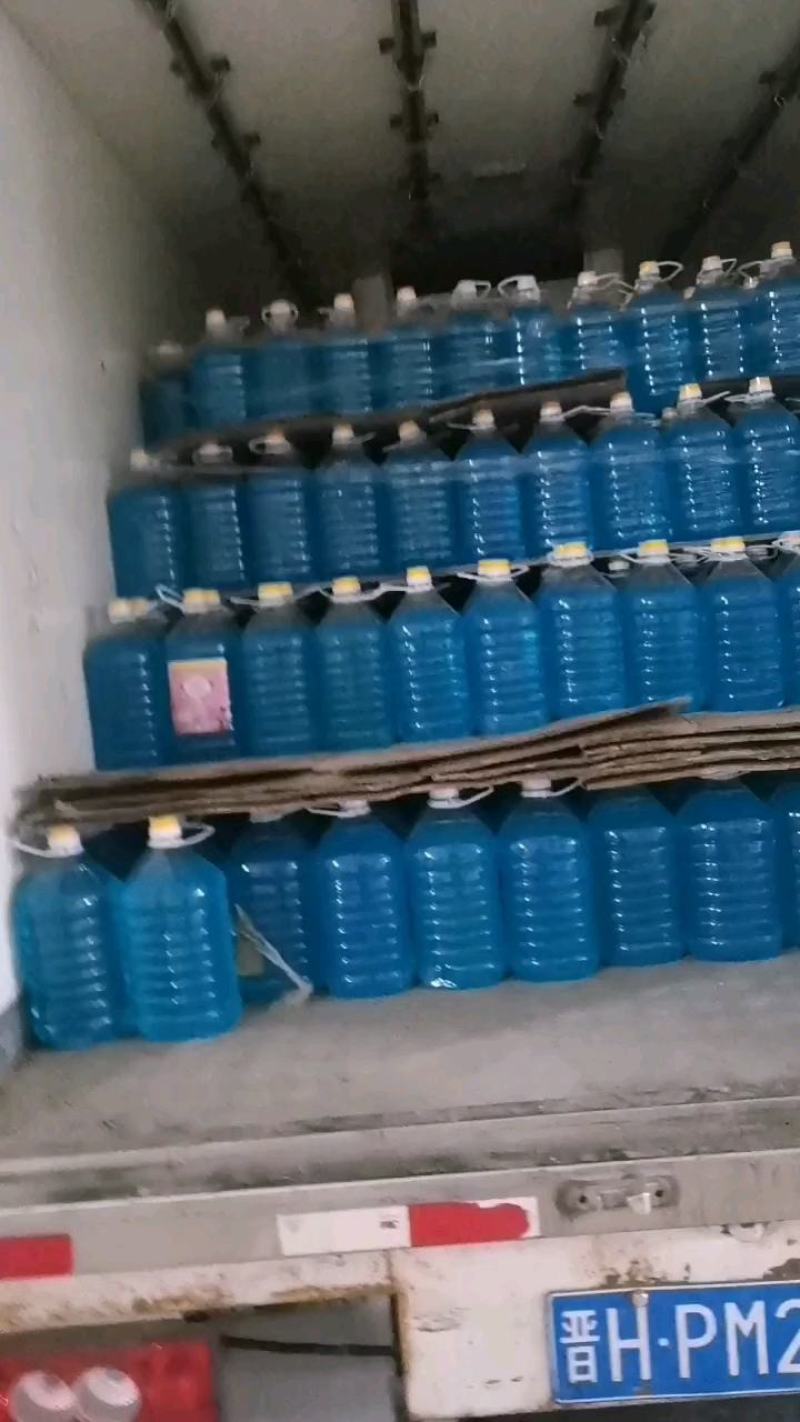大师香氛香水味洗衣液5百的瓶装的有做赠品和搞活动的宣传