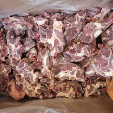 多肉牛脖骨