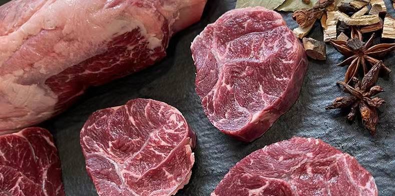 牛肉切片与腌制过程