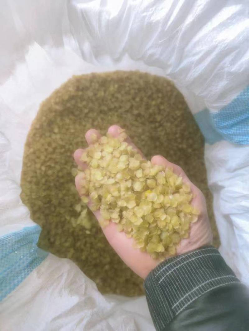 皂角米小白片，无硫小单荚，大量有货，欢迎订购，可以视频看