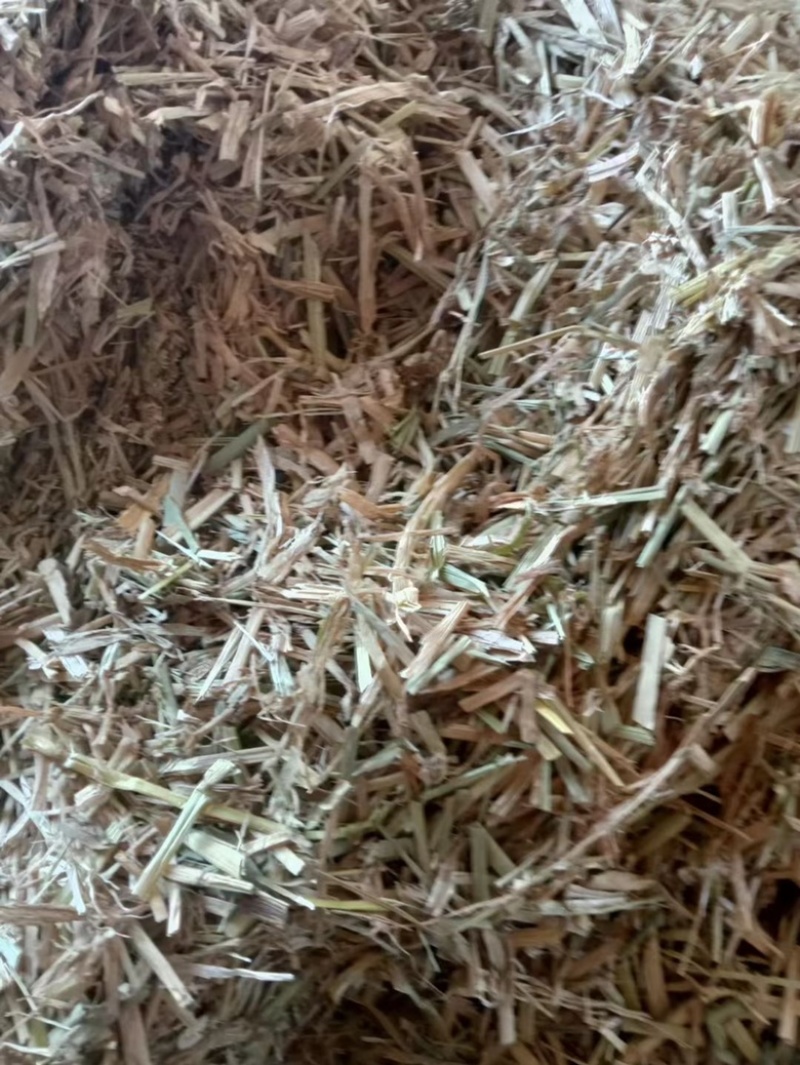 精品铡段稻草小方包