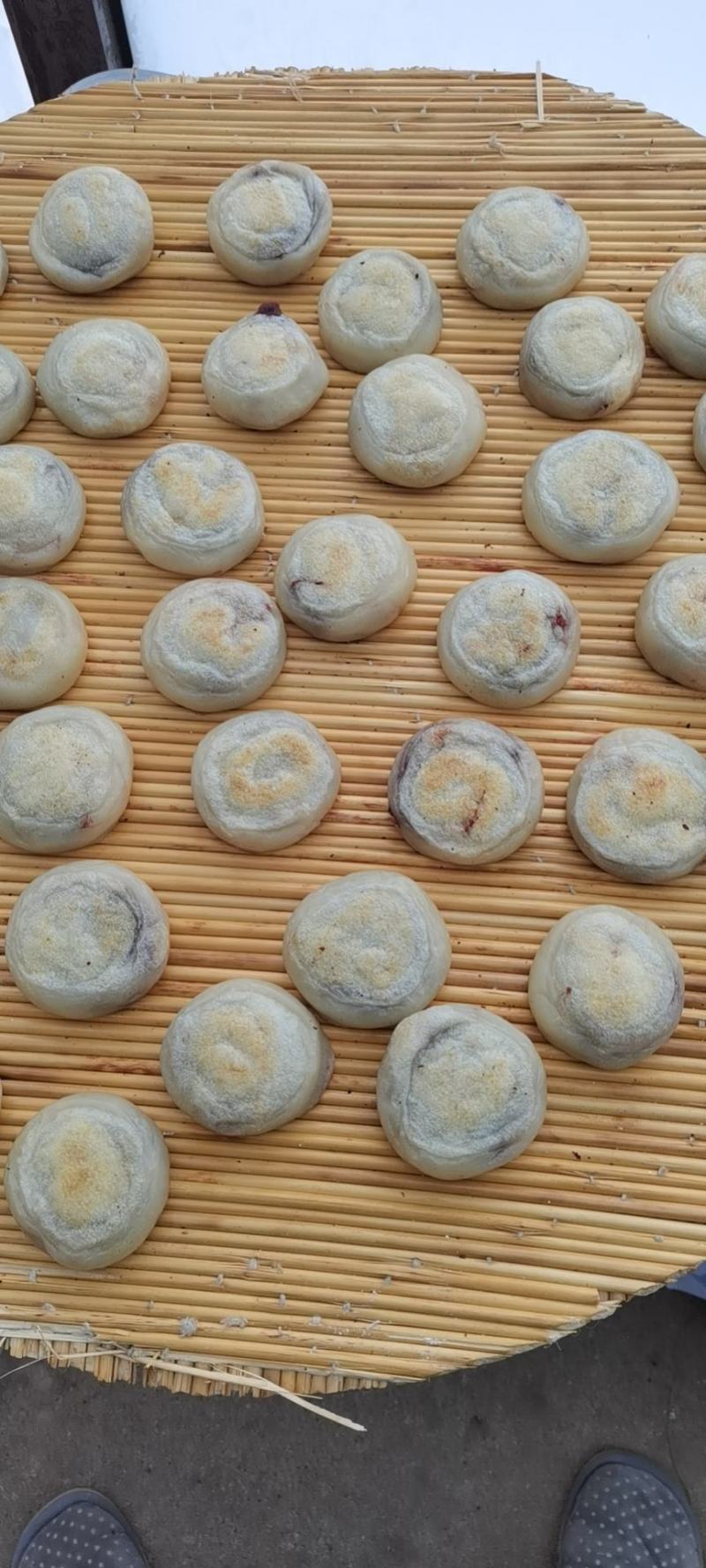 东北水磨柴禾铁锅粘火勺