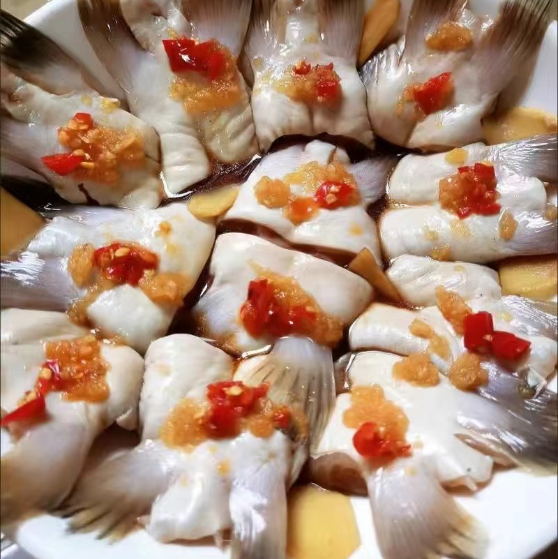 新鲜巴沙鱼翅鮰鱼翅鱼肉回鱼清江鱼巴沙鱼鳍鱼翅烧烤食材