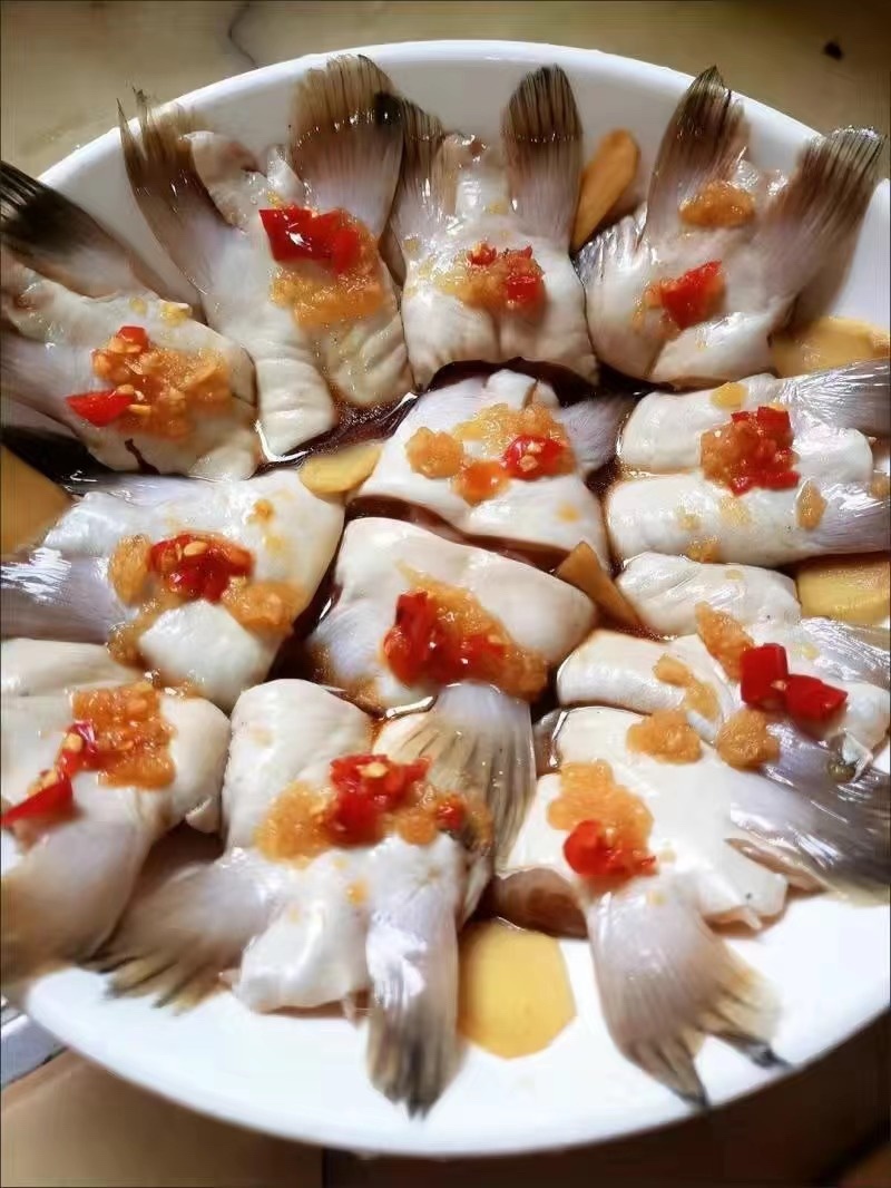 新鲜巴沙鱼翅鮰鱼翅鱼肉回鱼清江鱼巴沙鱼鳍鱼翅烧烤食材