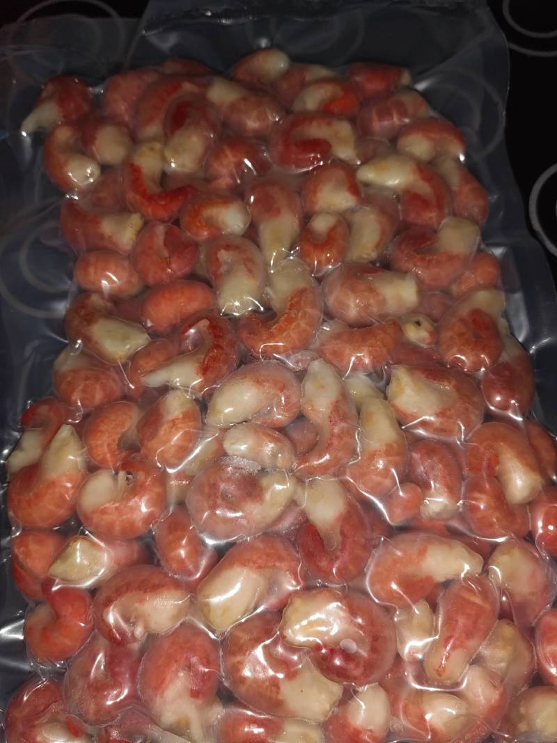 龙虾尾，一袋一斤，薄薄的冰衣，质量嘎嘎的