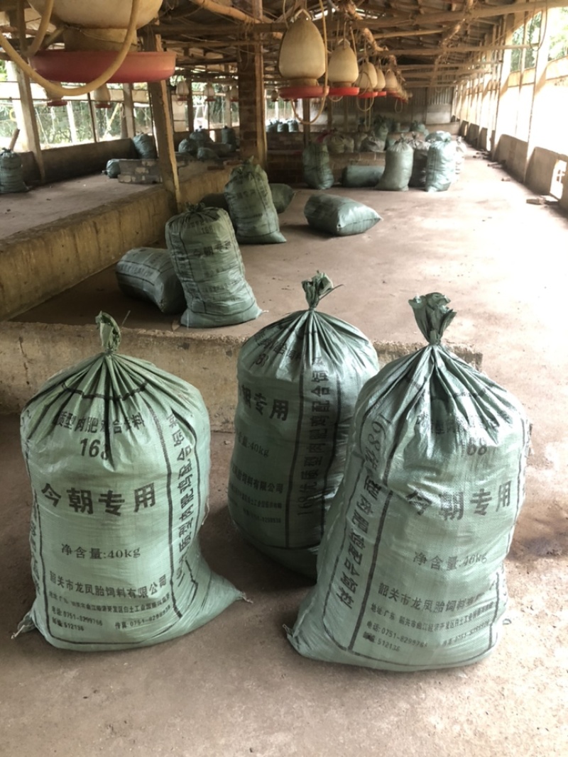 纯干鸡粪，供应大棚蔬菜基地果园种植基地，鸡场直供