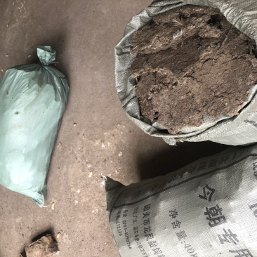 纯干鸡粪，供应大棚蔬菜基地果园种植基地，鸡场直供