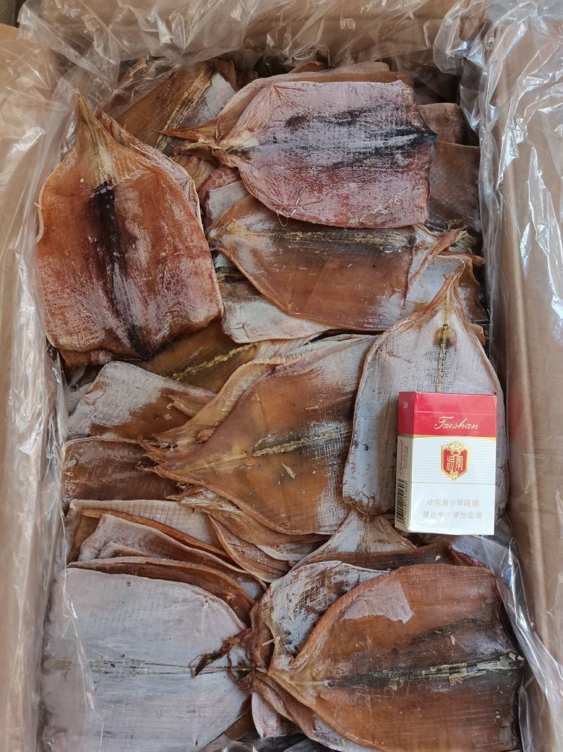 鱿鱼干鱿鱼片干鱿鱼去须干片高涨发