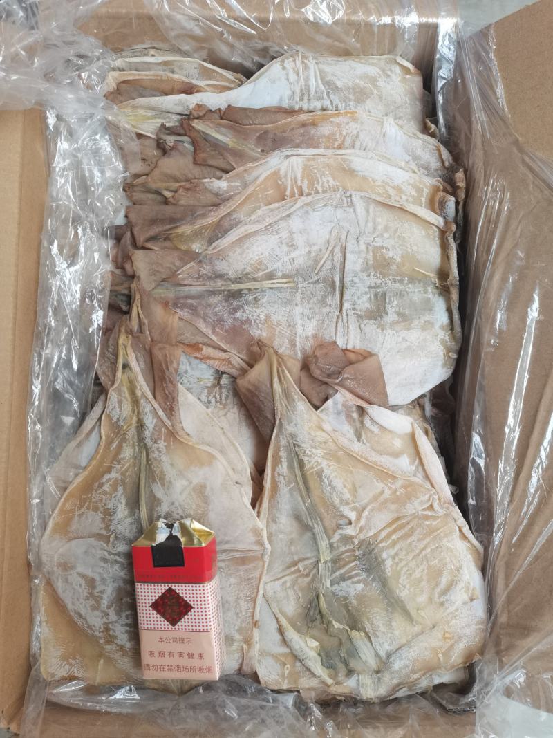 鱿鱼干鱿鱼片干鱿鱼去须干片高涨发