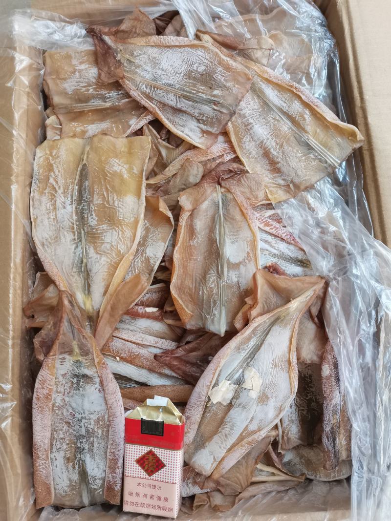 鱿鱼干鱿鱼片干鱿鱼去须干片高涨发