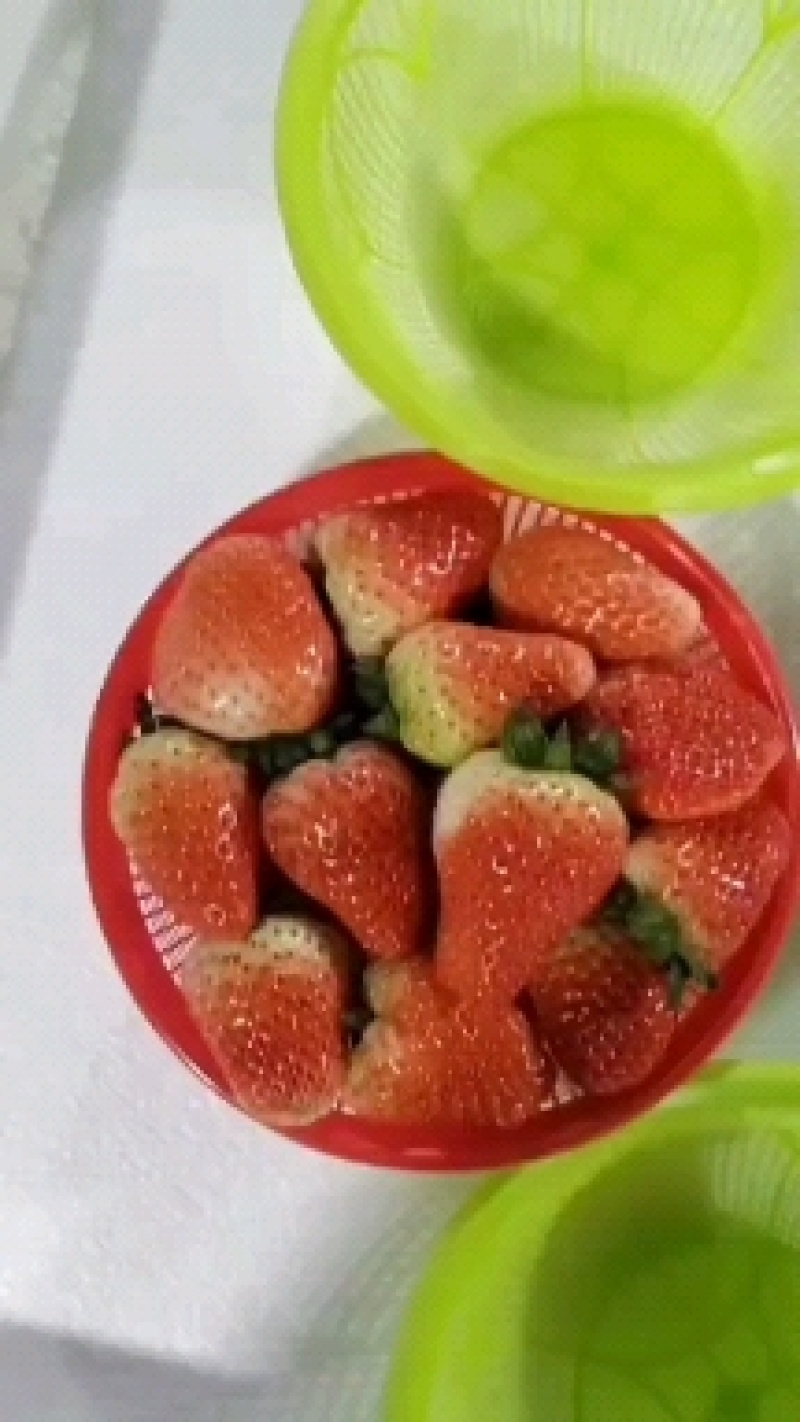 产地发货新鲜草莓妙香三号天仙醉整车批发