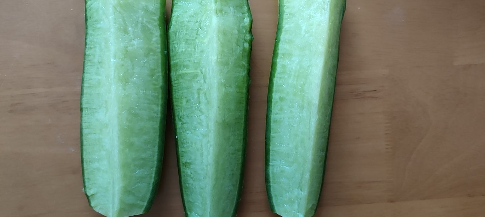 萝卜与其他蔬菜搭配的拼盘