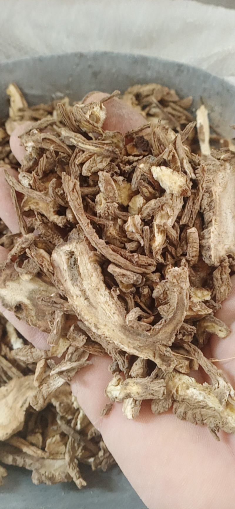 【独活】.常年经营各种中药材冷背药.中药材批发.质量保证