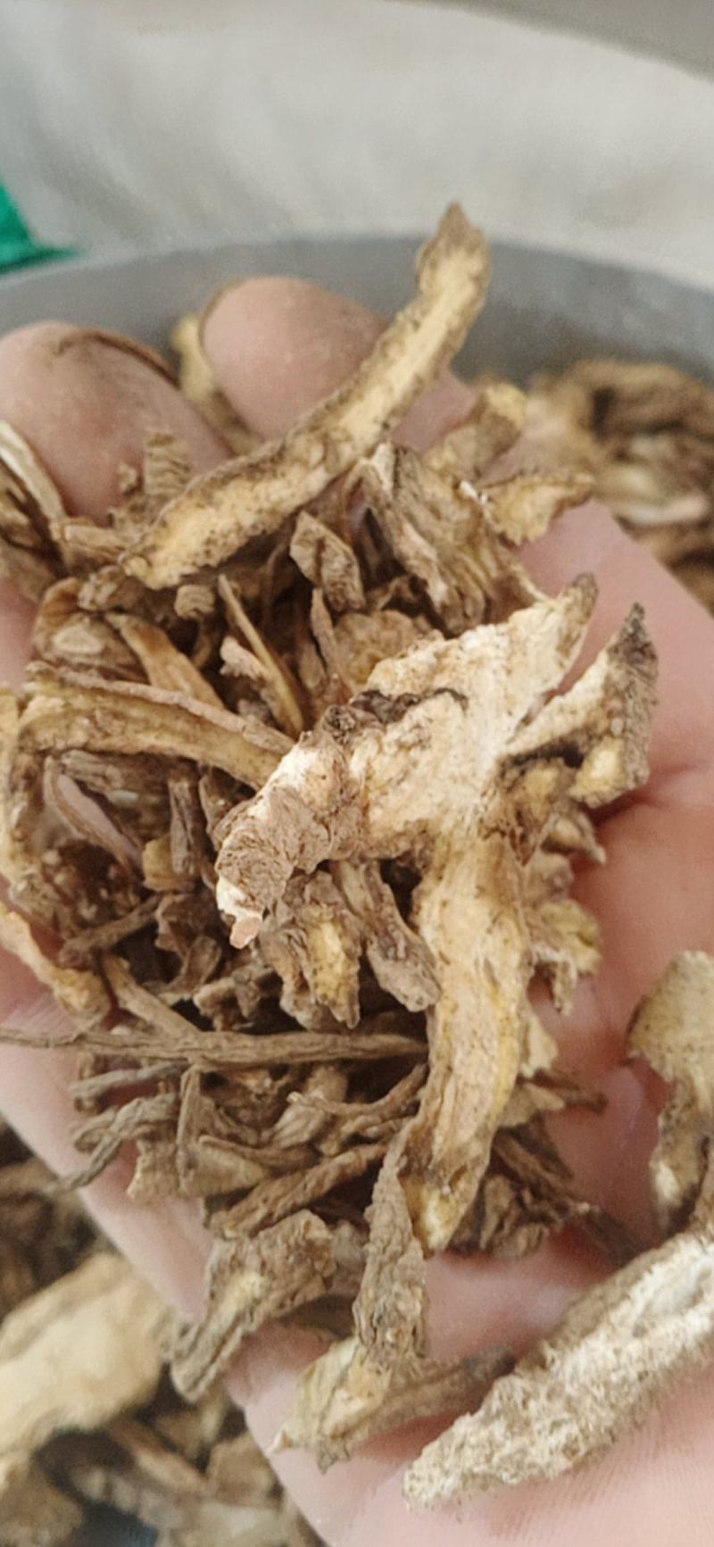 【独活】.常年经营各种中药材冷背药.中药材批发.质量保证