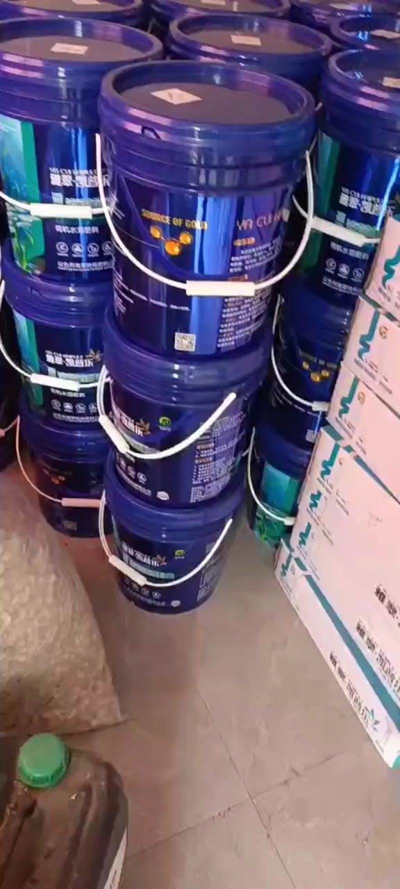 碳酶海藻鱼蛋白含氨基酸水溶肥料，生根养根，纯度高易吸收。