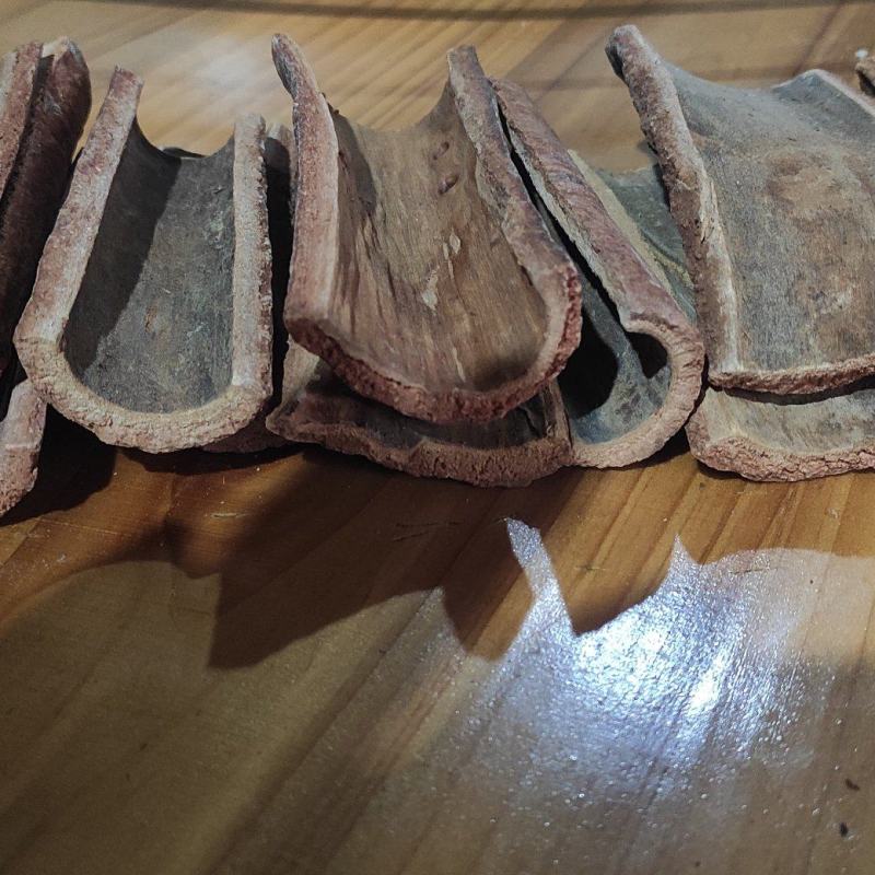 厚油桂皮