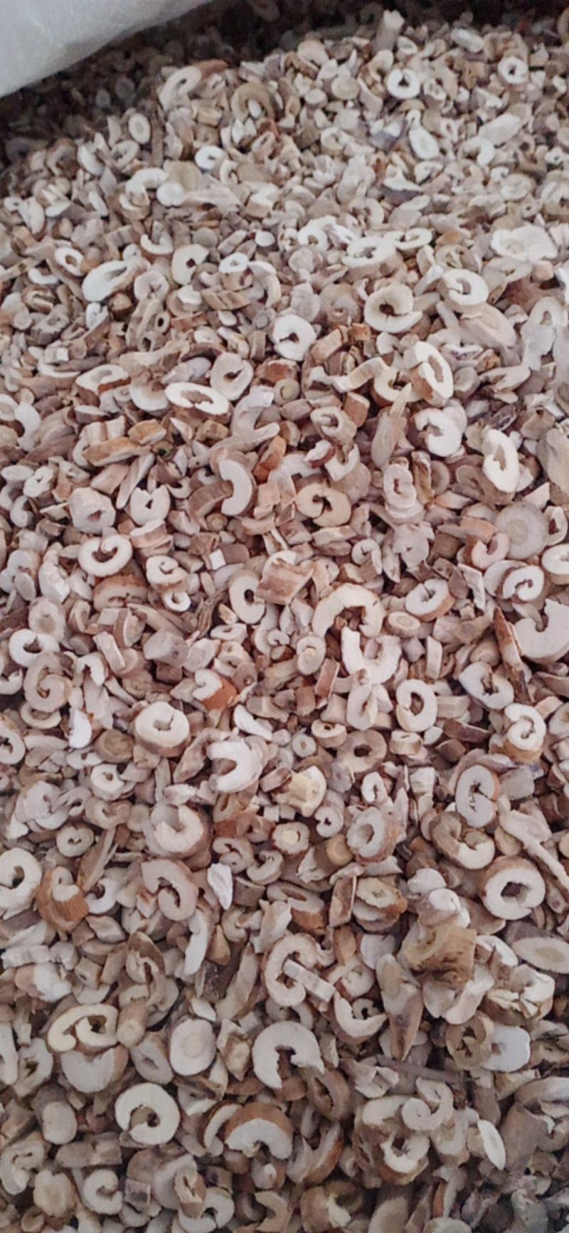 【牡丹皮】自销颜色好抽芯60%过4号筛，货源充足量大优惠