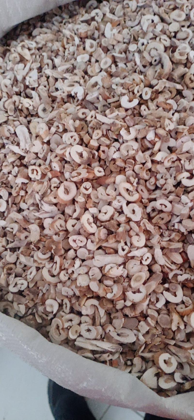 【牡丹皮】自销颜色好抽芯60%过4号筛，货源充足量大优惠