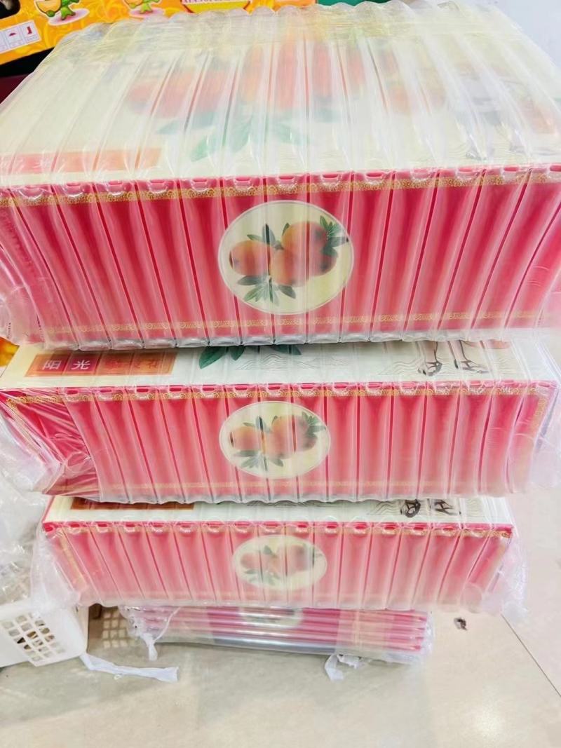 阳光米易早中枇杷上市中，皮薄肉厚，汁水多，甜度够，
