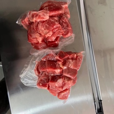 牛腩切块