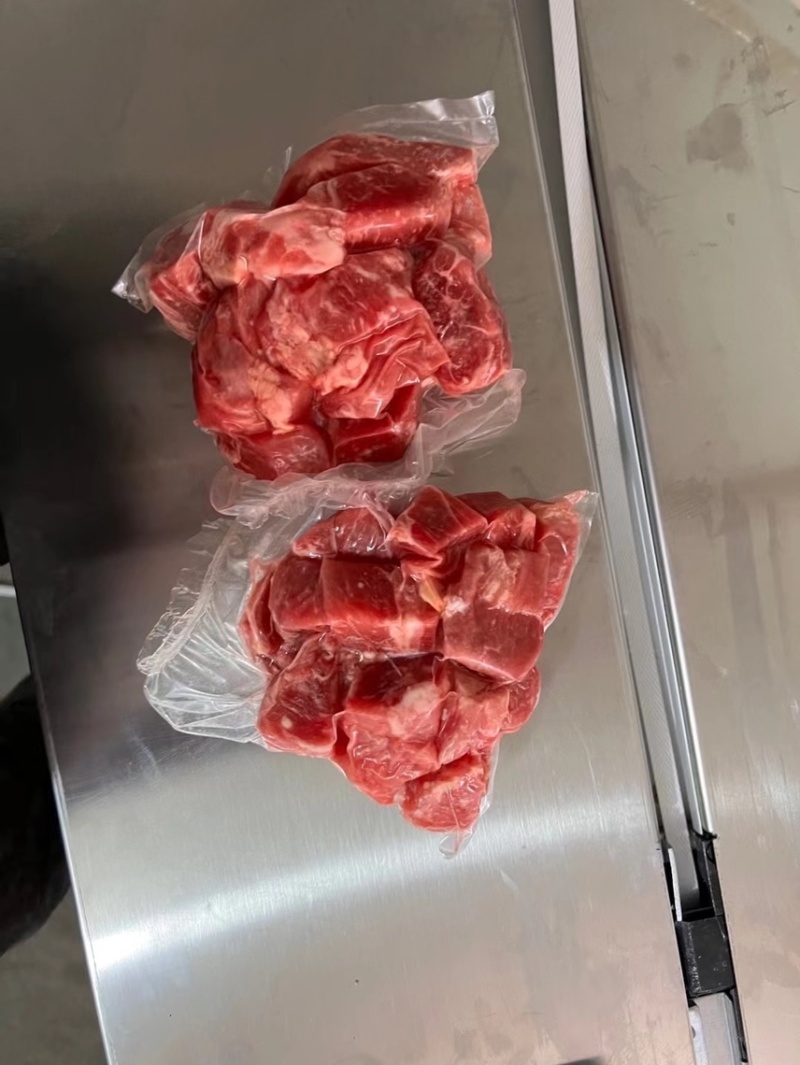 牛腩切块