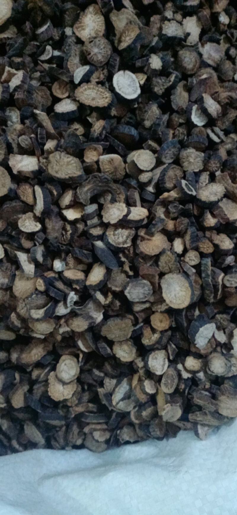 【东北家种赤芍】赤芍4一14的菊花芯黑皮，大货供应。