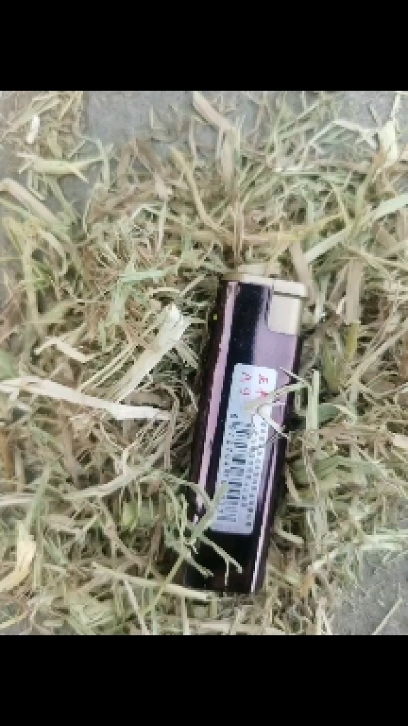 稻草，花生秧，青黄储
