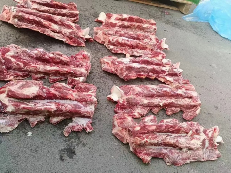 满肉牛脖骨