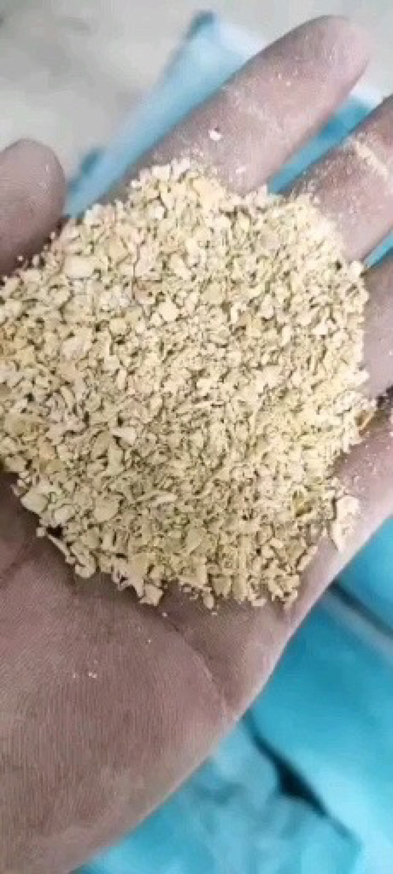 豆粕小料适用于鸡鸭鹅牛羊使用，饲料添加，可代替都粕使用