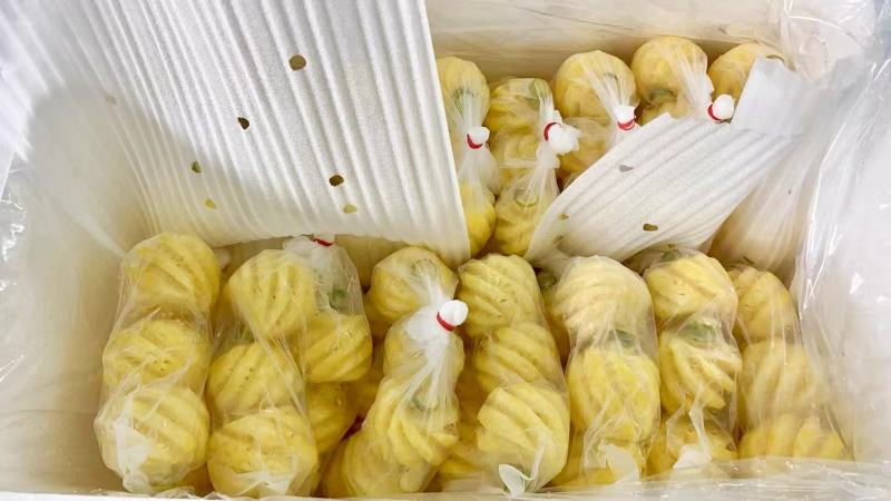 去皮泰国小菠萝，量大从优一手货源，工厂直发电联