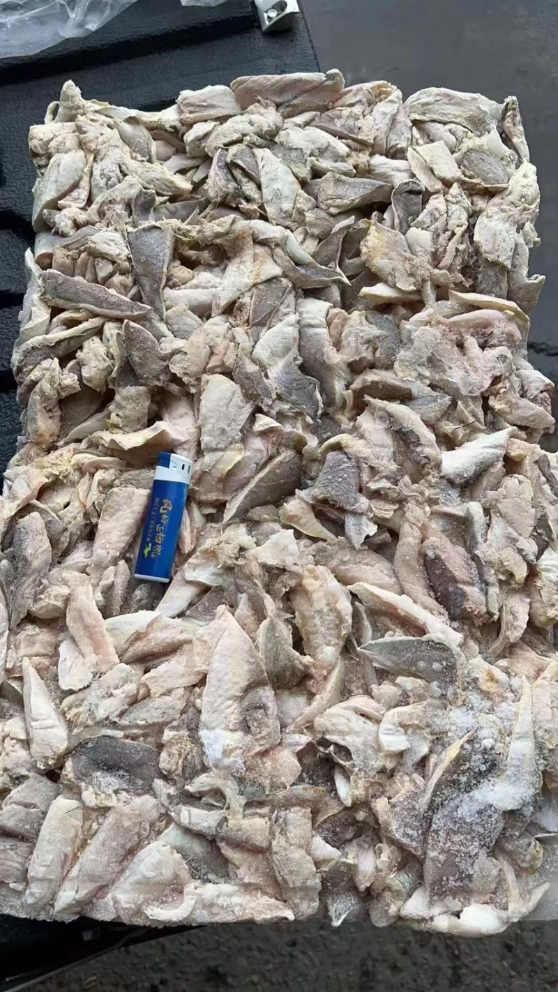 鳕鱼带皮碎肉