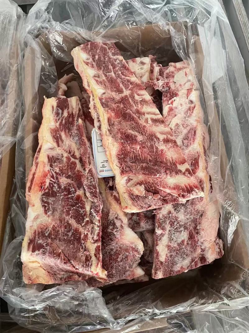牛羽骨现货供应，肉多价格不高，出肉率高，酱骨店专用!