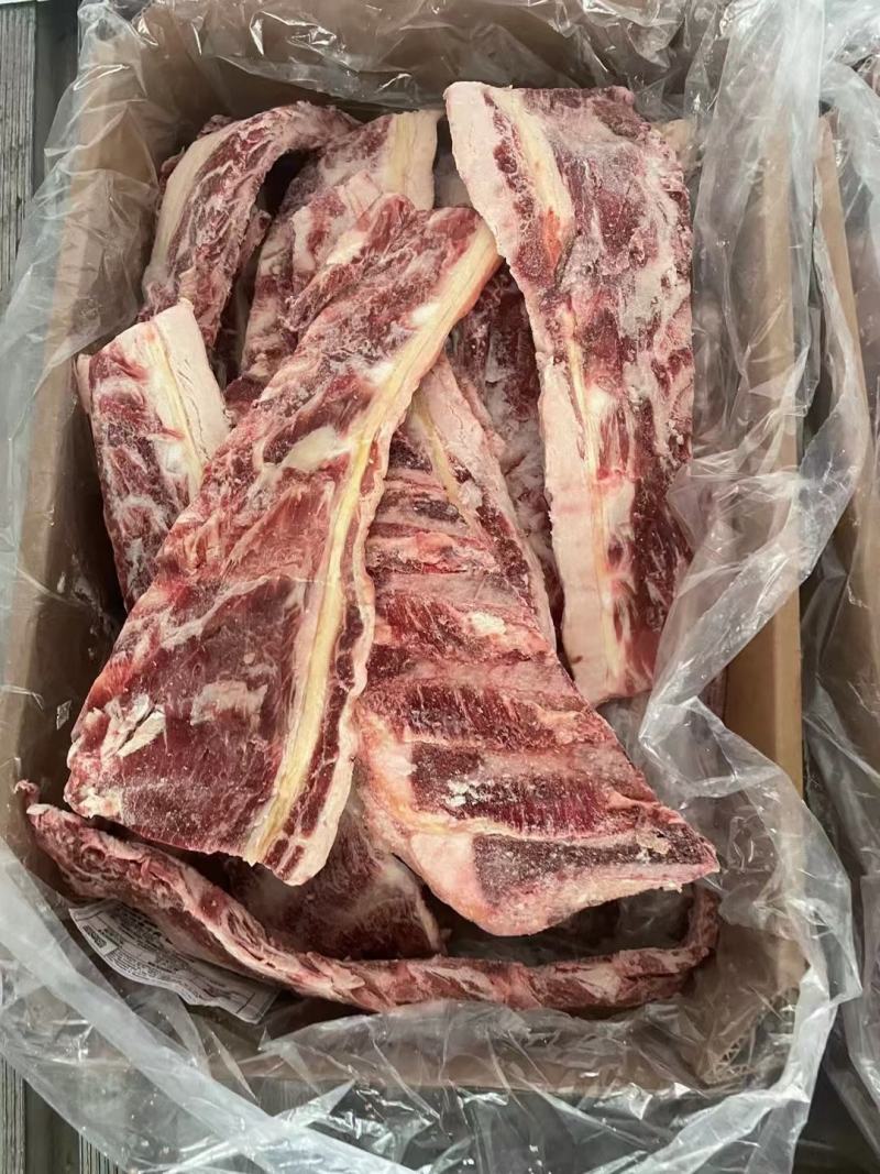 牛羽骨现货供应，肉多价格不高，出肉率高，酱骨店专用!