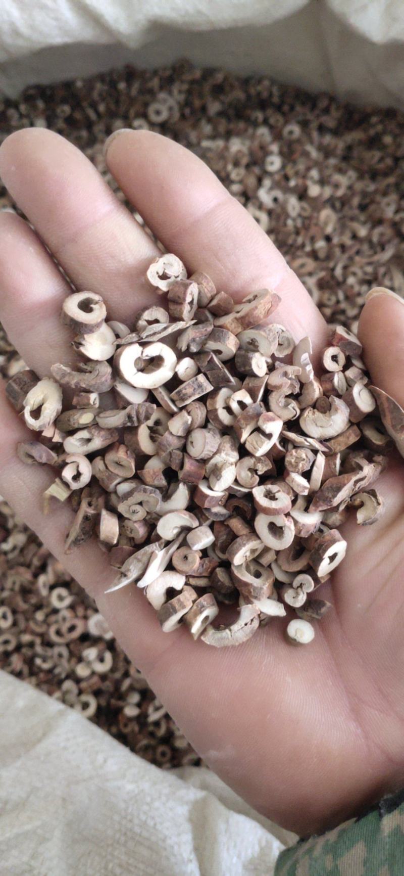 【牡丹皮】85抽芯无硫丹皮专业批发加工规格齐全量大优惠