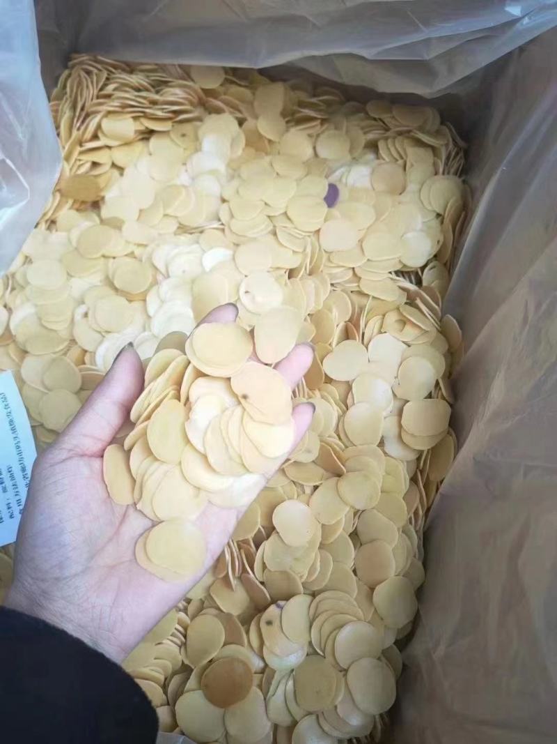 网红薯片黄金薯片紫薯片膨化食品休闲零食油炸薯片