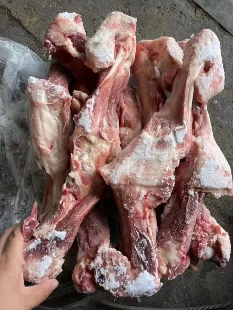 带肉后腿骨