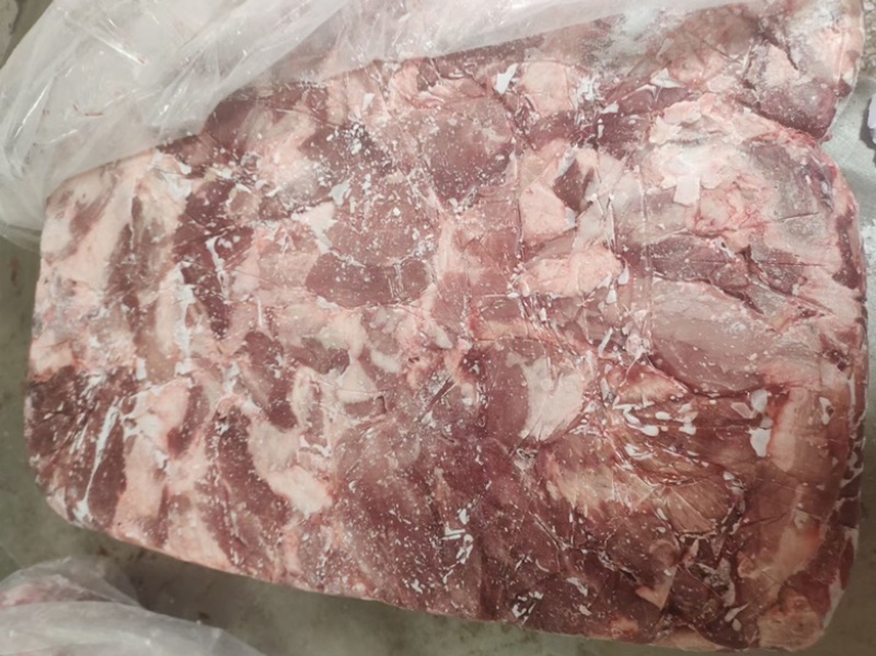 肥猪正2/8碎肉，6.4一斤，能用的来聊
