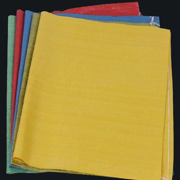 我厂生产各种规格编织袋，型号齐全颜色品种不一样！