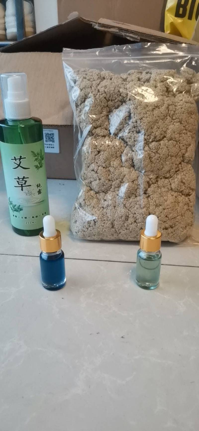 艾草单方纯精油，货源充足保质保量欢迎来电订购
