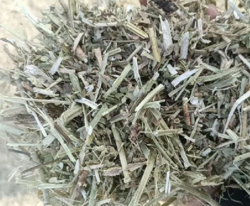 花生秧牛羊马兔鸵鸟草料1-3公分