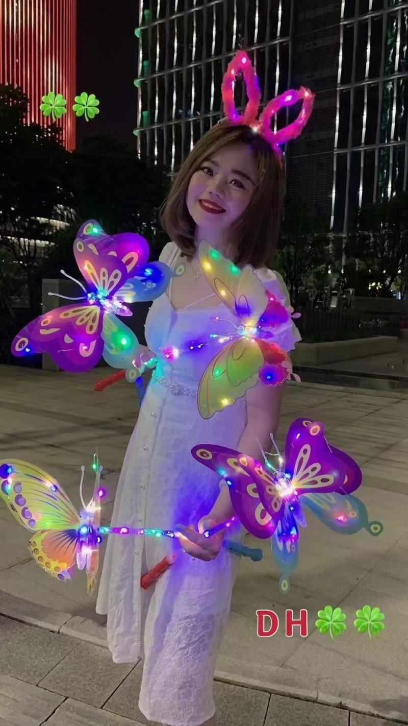 地摊儿童发光玩具套餐地摊夜市公园广场热销货源