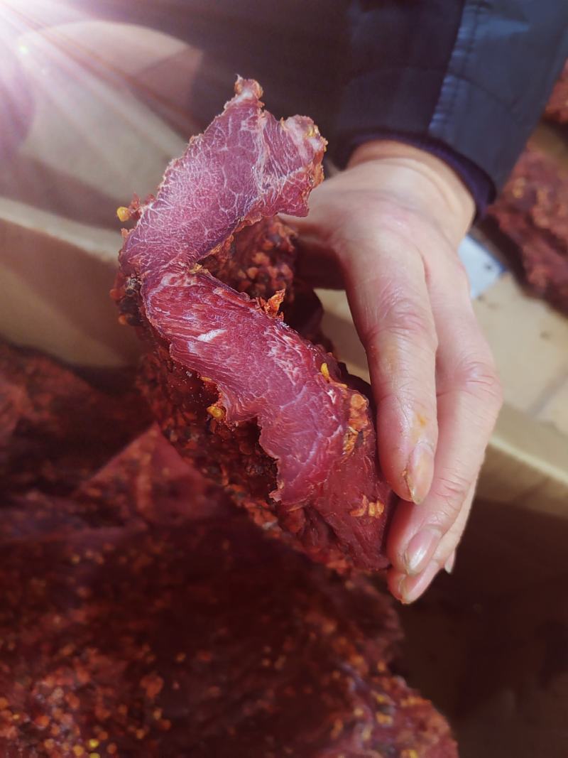 大块肉，牛肉味，火爆热销中，厂家供应，品质保证！货源足