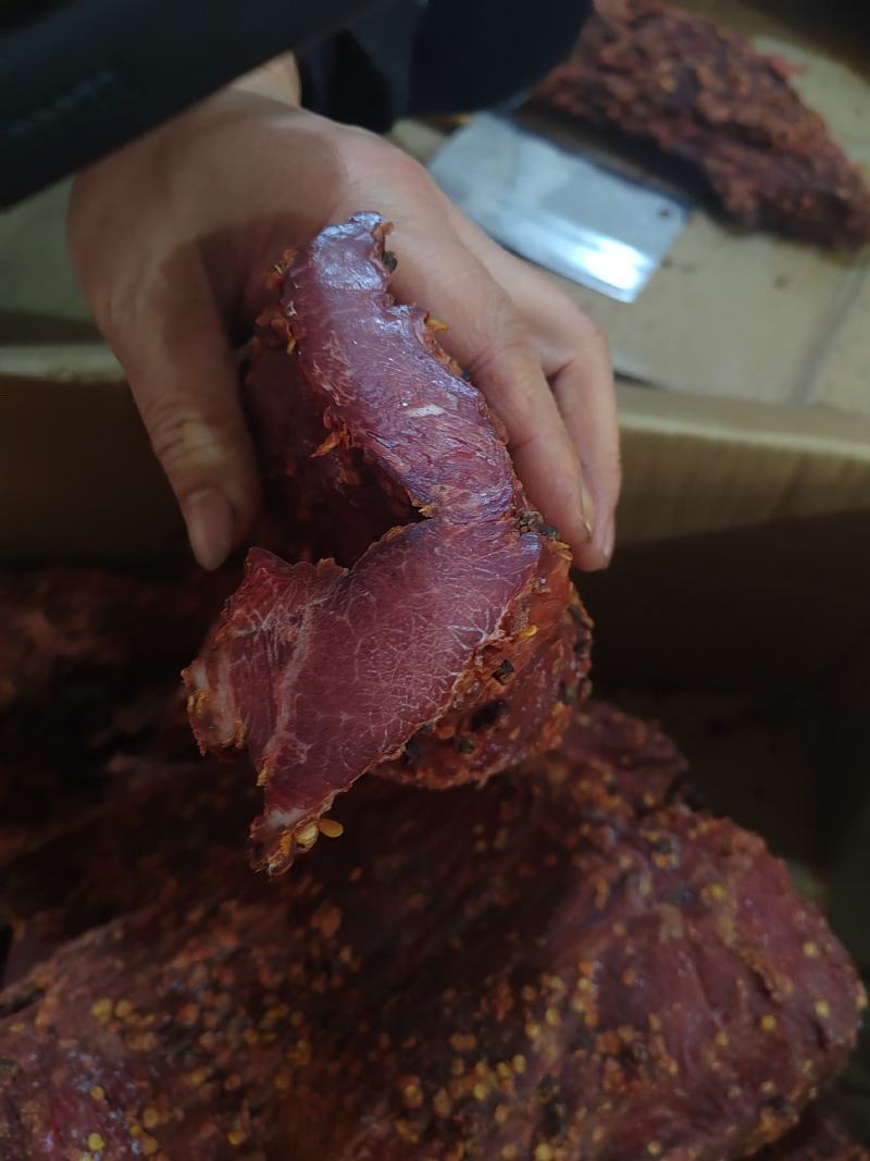 大块肉，牛肉味，火爆热销中，厂家供应，品质保证！货源足