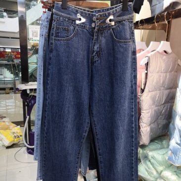 女士牛仔裤全新