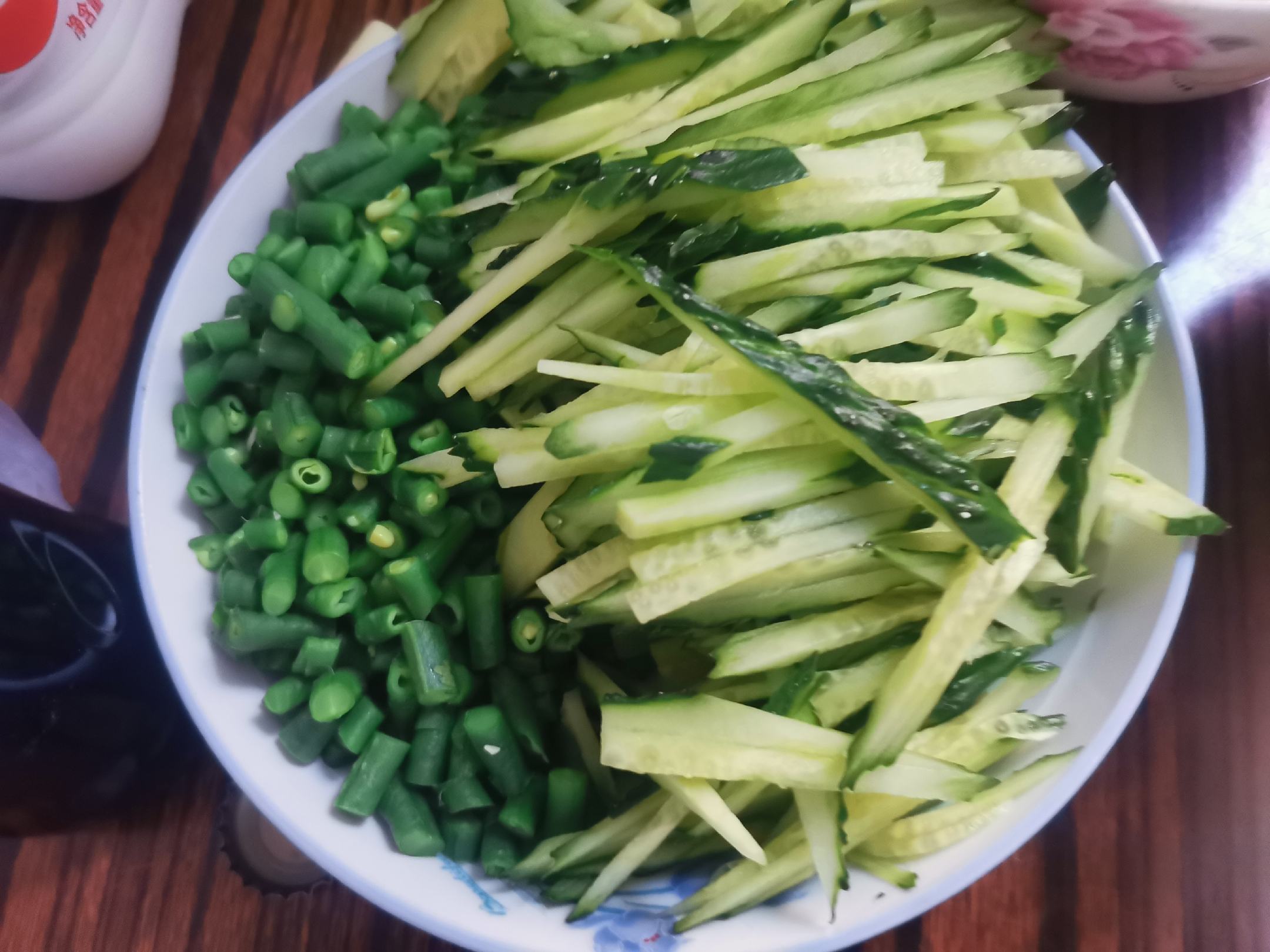 青茄瓜凉拌做法示意图
