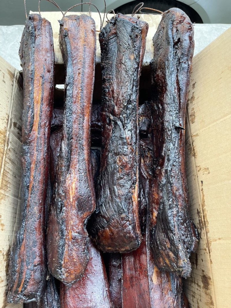 烟熏定制腊三线黑色（腊肉香肠源头工厂一手货源量大从优）