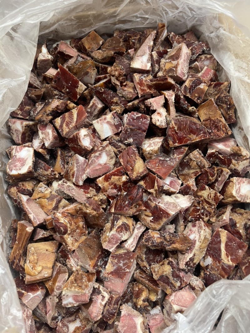 烟熏据小排骨（腊肉香肠源头工厂一手货源量大从优）
