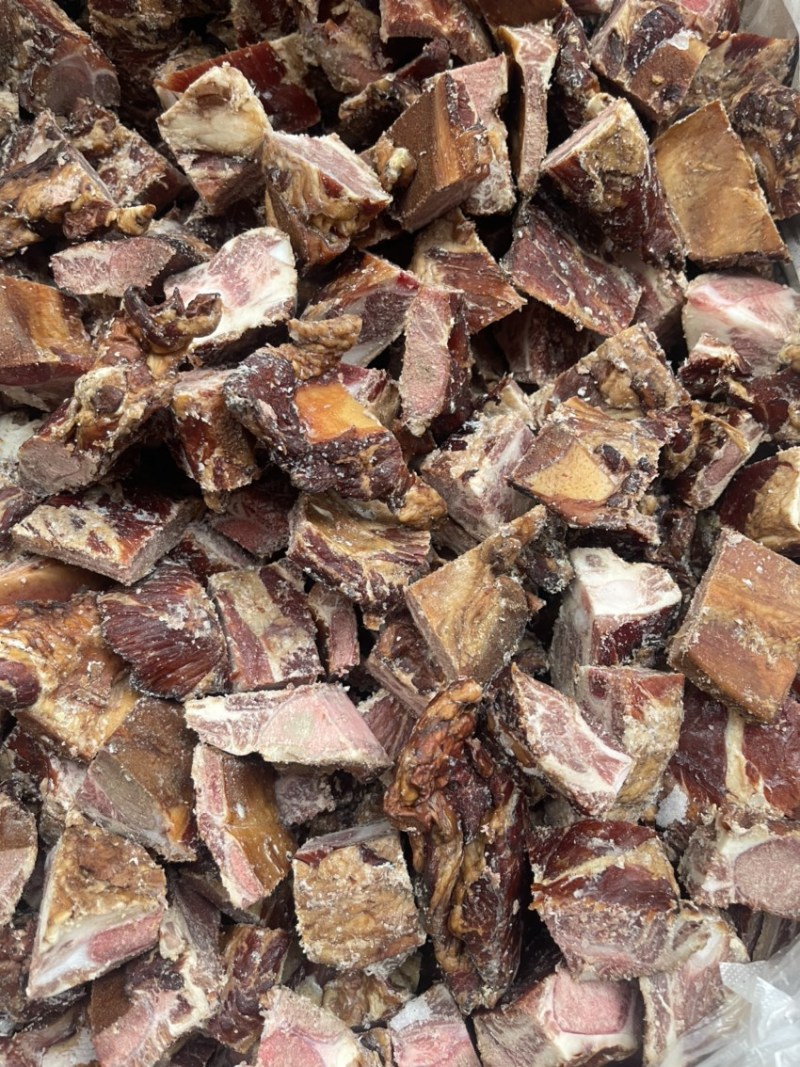 烟熏据小排骨（腊肉香肠源头工厂一手货源量大从优）
